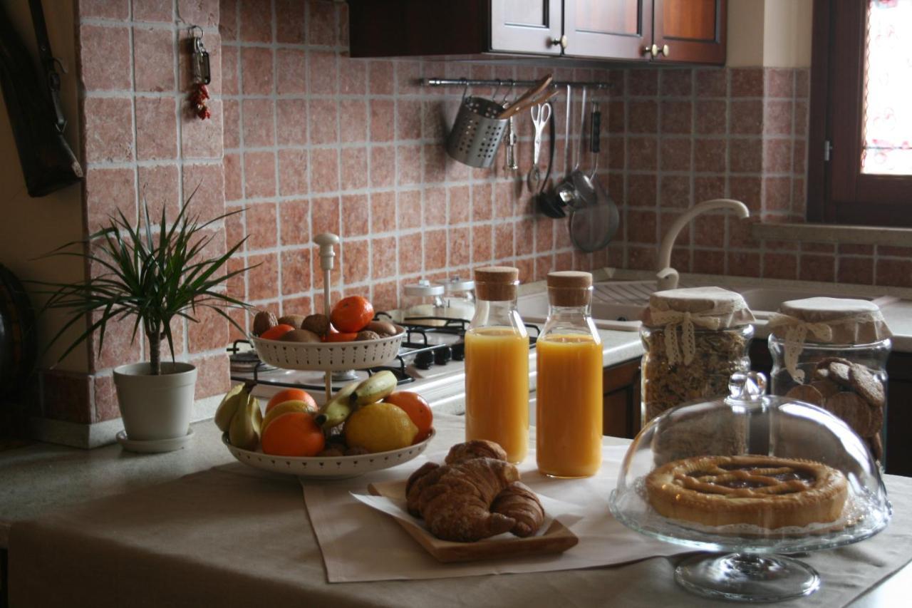 B&B Casa Del Boschetto Torriana ภายนอก รูปภาพ